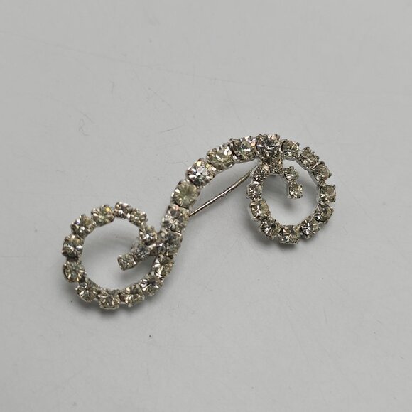Vintage Clear Rhinestone Swirl Silver Tone Brooch Pin - Picture 2 of 4